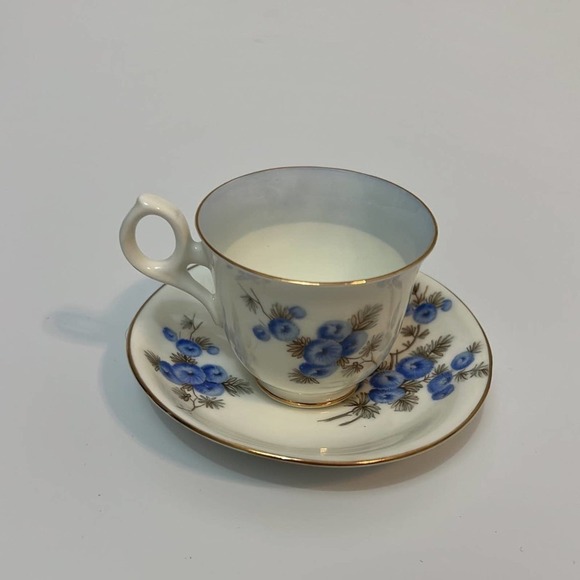 Royal Crown Demitasse Bone China Cup and Saucer Blue and Gray Floral - Picture 6 of 7